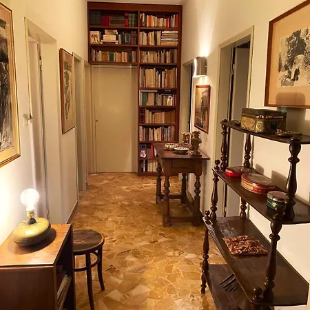 The Artist Apartament *